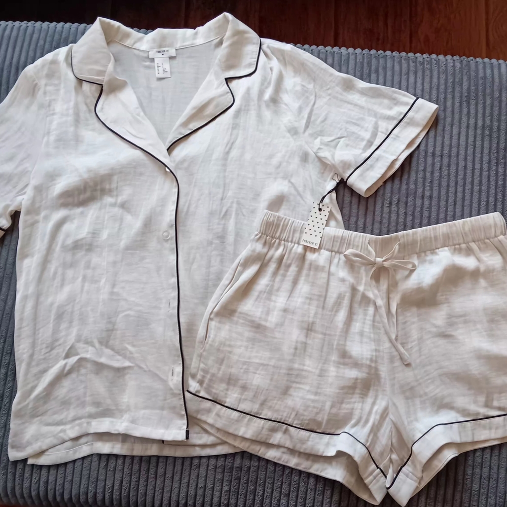 New Forever 21 Women's White Pajama Set with Black Trim